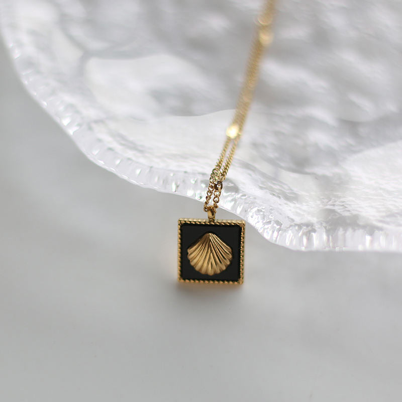 Summer Beach Cowrie Shell Set