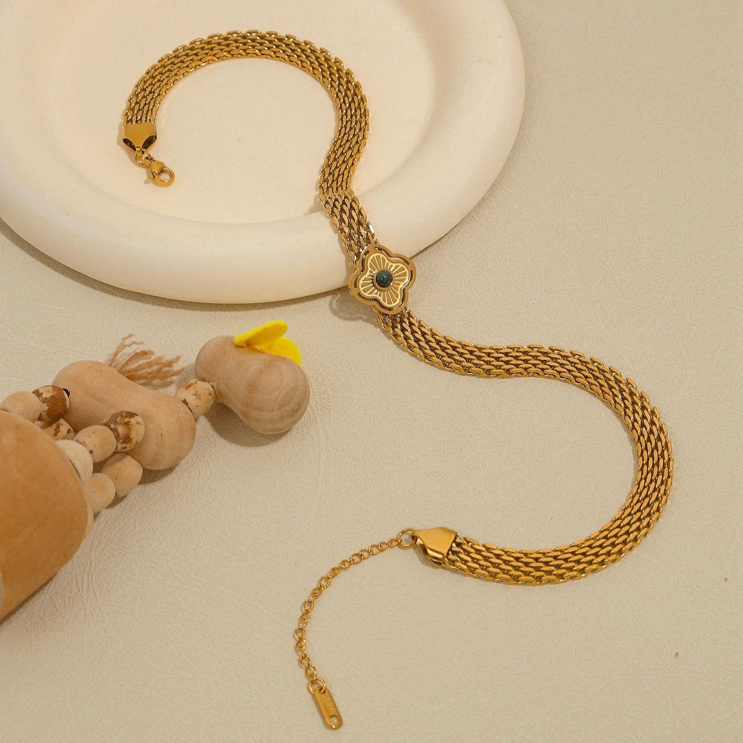 Necklace & Bracelet