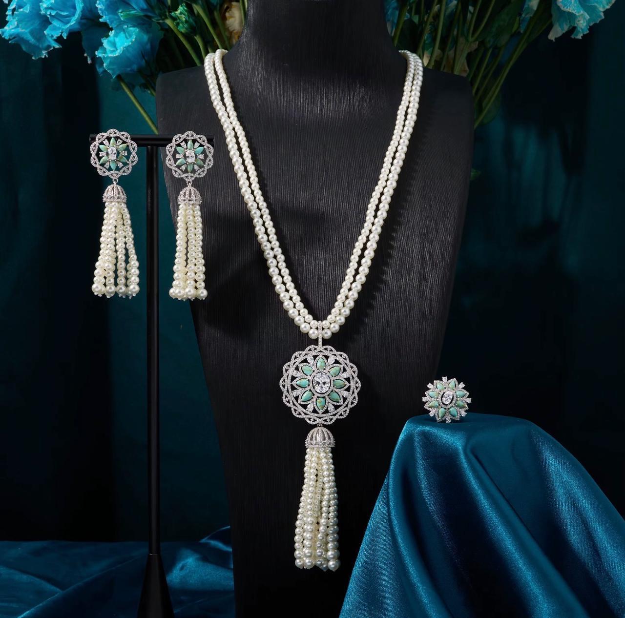 Luxury White Tassel Jewelry Set