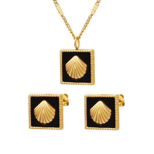 Summer Beach Cowrie Shell Set