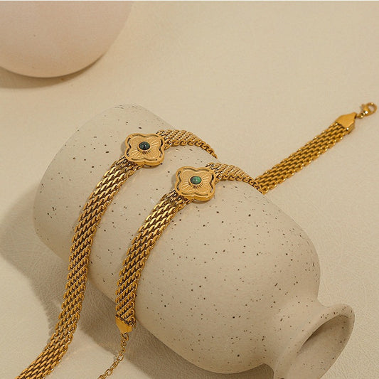 Necklace & Bracelet
