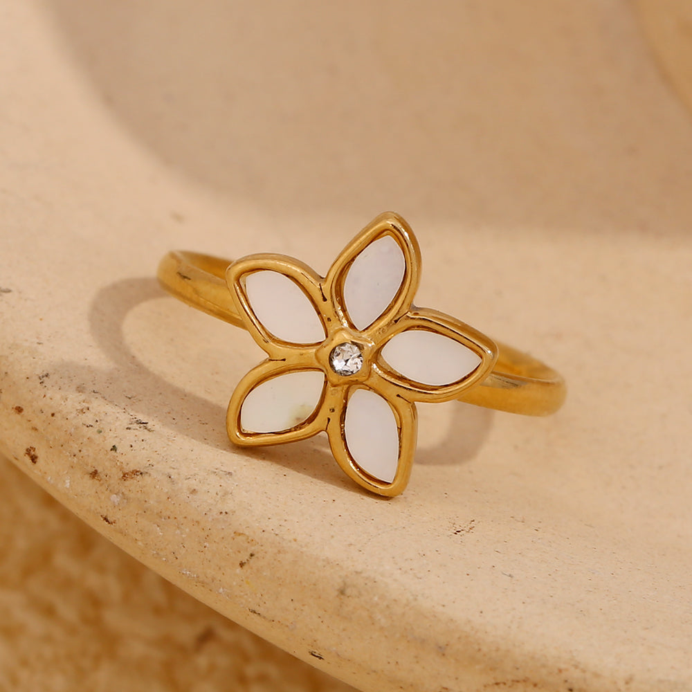 White Shell Flower Set